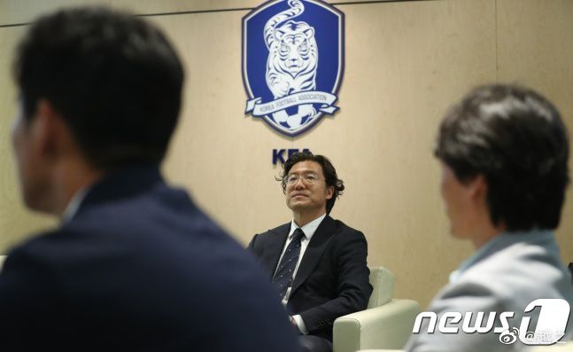 男女打扑克高清视频